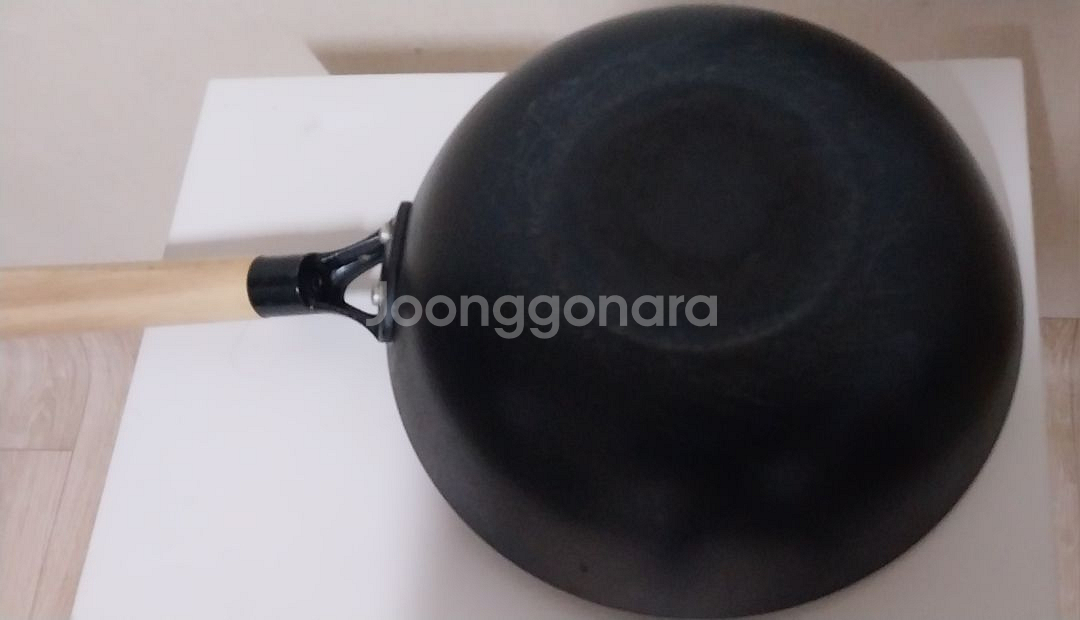 (중고)햄튼 아이전 무쇠팬 팝니다(24cm)--3