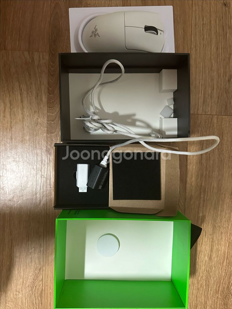 레이저 데스에더 v3 pro 팝니다--2