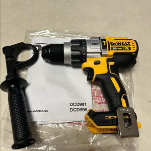 새제품 디월트 햄머드릴 dcd996 본체 팝니다