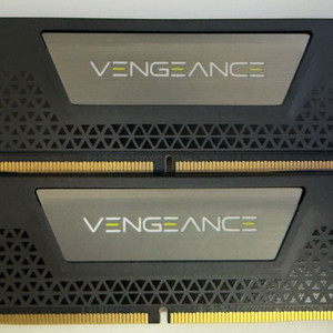 커세어 DDR5 32GB 팝니나.
