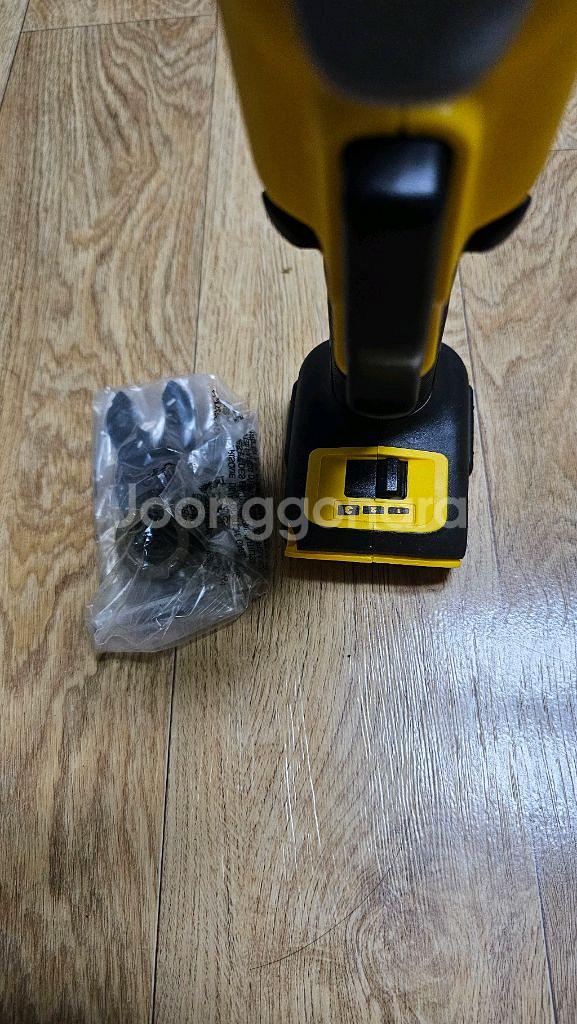 새상품 디월트 20V XR 멀티툴 베어툴--3