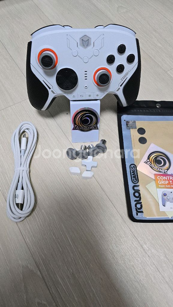 빅빅원 블리츠2 TMR 게임패드 판매합니다--0