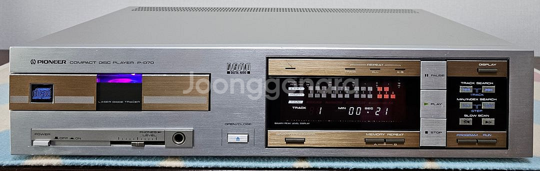 파이온니아 CD 플래이어 P-D70--0