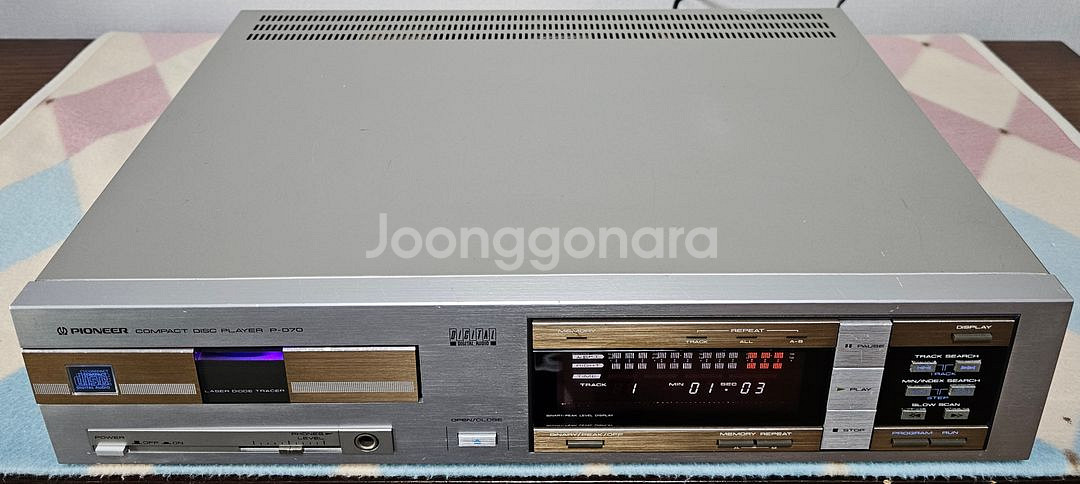 파이온니아 CD 플래이어 P-D70--1