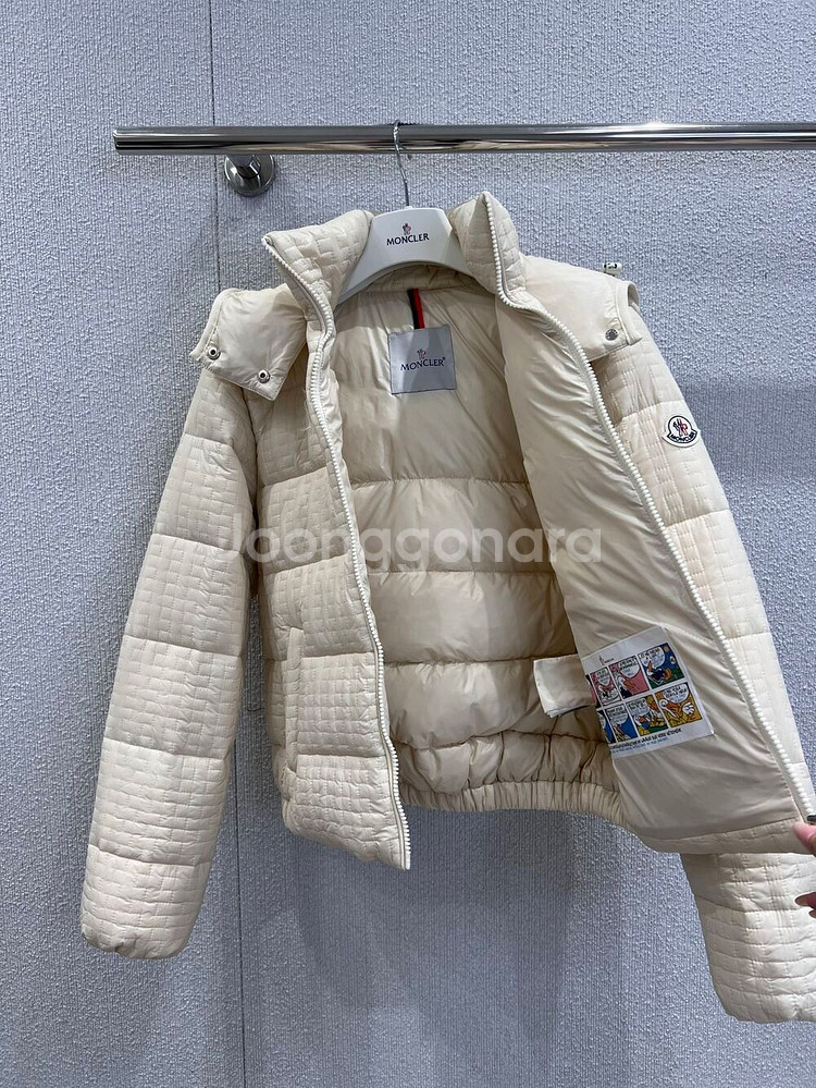 Moncler 여성 후드 패딩 점퍼--1
