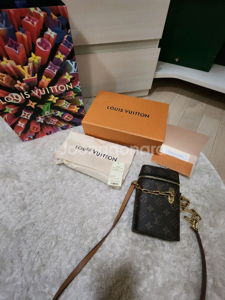 루이비통 버질 폰박스--0