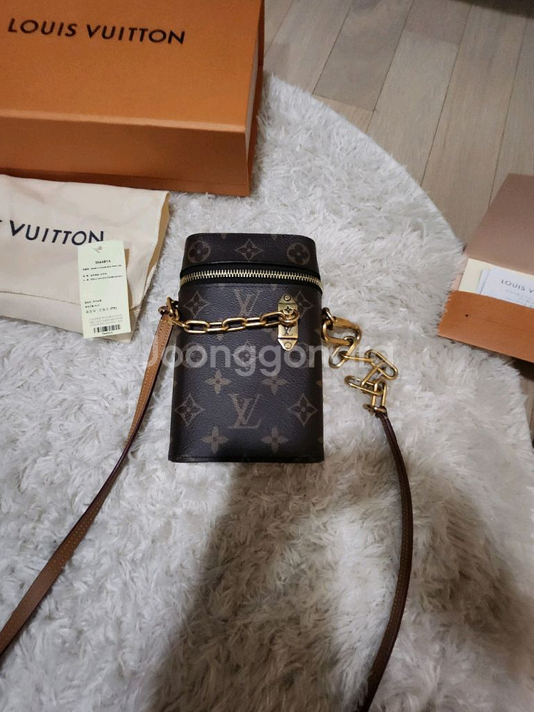 루이비통 버질 폰박스--1