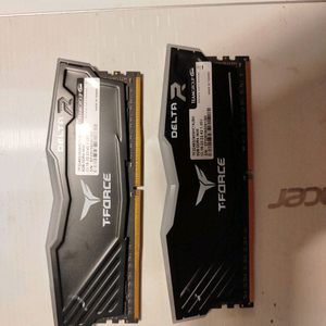 T-Force Delta DDR4 RGB 16(8*2)