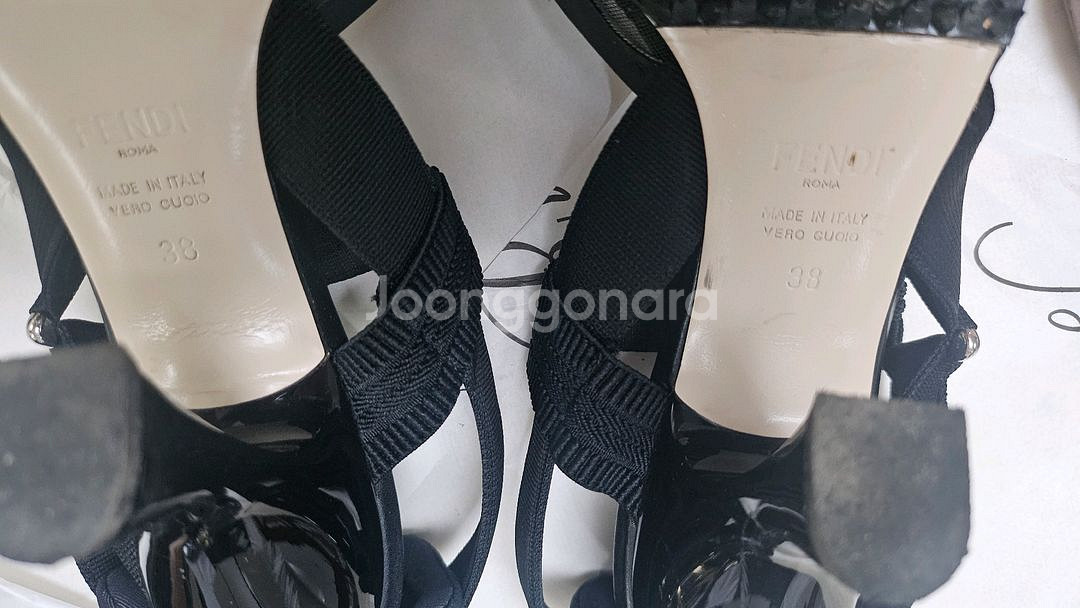 펜디 콜리브리 매쉬 힐 38--5