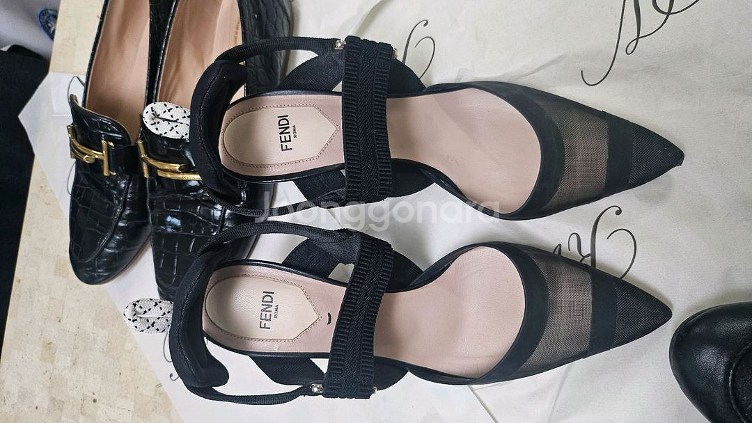 펜디 콜리브리 매쉬 힐 38--8