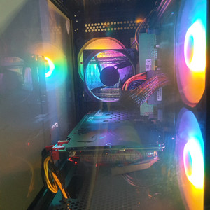 어항 9400f 램16g 1070 게이밍PC 컴퓨터본체