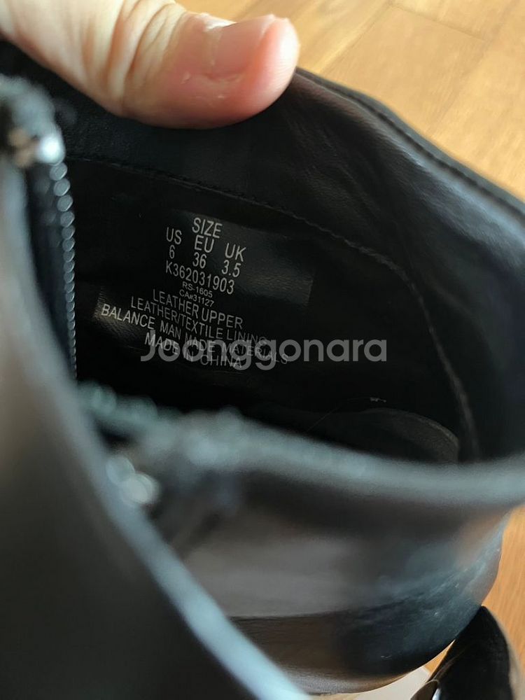 DKNY 디케이엔와이 블랙 웨지 스니커즈 36 size--5