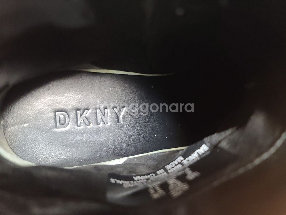 DKNY 디케이엔와이 블랙 웨지 스니커즈 36 size--6