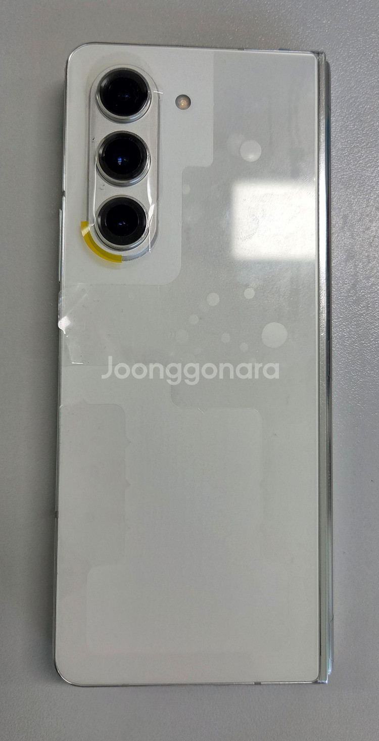 갤럭시 Z폴드5_512G 자급제 센터판 판매 합니다.--1