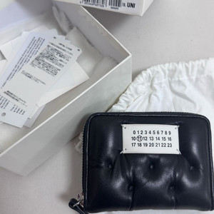 마르지엘라 글램슬램 카드지갑