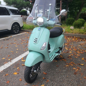 24년식 베스파lx125 2@@@km 신차급