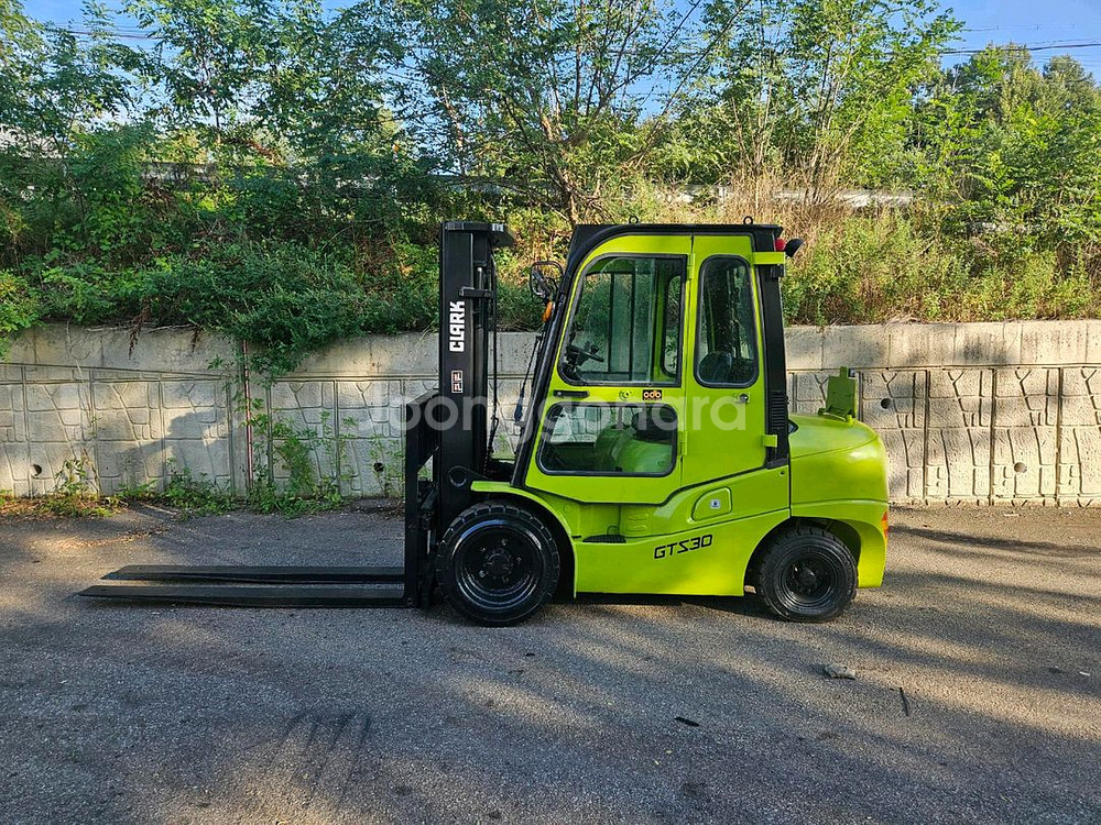 중고지게차 클라크 GTS 30D 디젤 3톤 지게차(캐빈--0