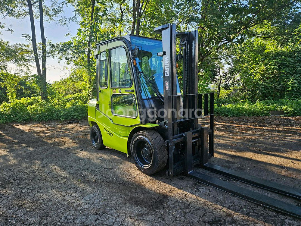 중고지게차 클라크 GTS 30D 디젤 3톤 지게차(캐빈--5