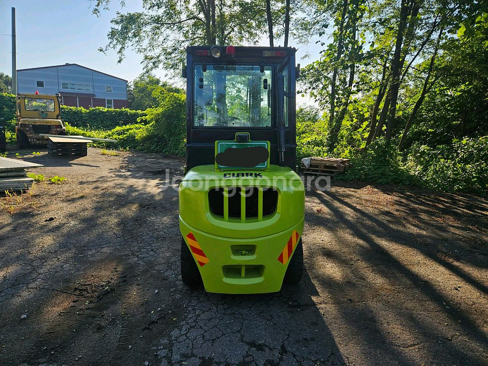 중고지게차 클라크 GTS 30D 디젤 3톤 지게차(캐빈--3