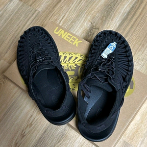 keen 유니크 블랙 250mm사이즈 풀박스 새거