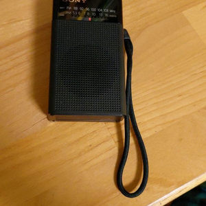 소니 AM FM 라디오 본품 건전지 포함