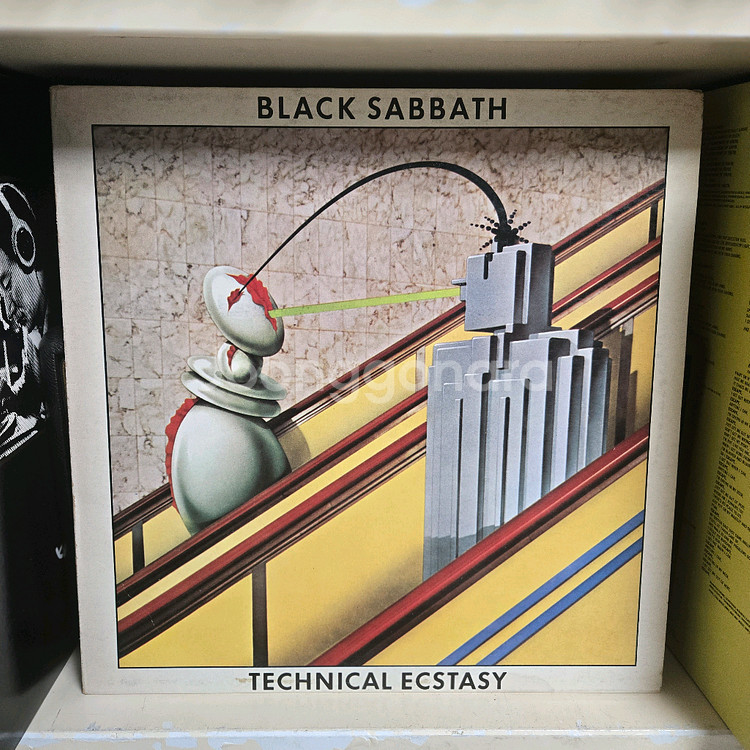 블랙 사바스 Technical Ecstasy LP판--0