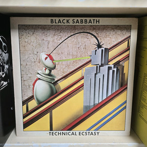 블랙 사바스 Technical Ecstasy LP판