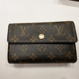 루이비통 알렉산드라 중지갑