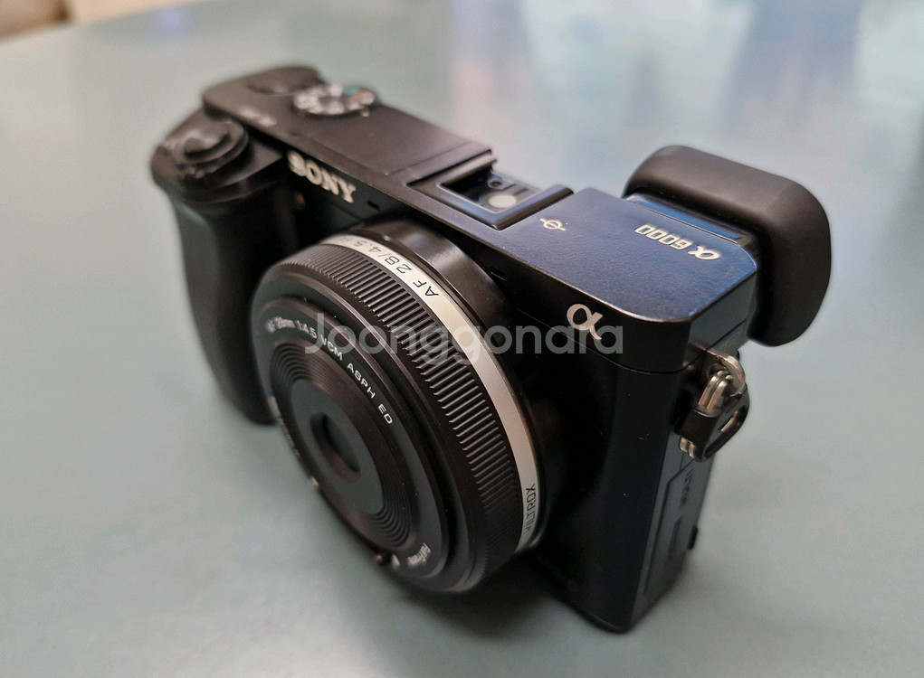 소니 미러리스 A6000 빌트록스 28mm 팬케잌단렌즈--2
