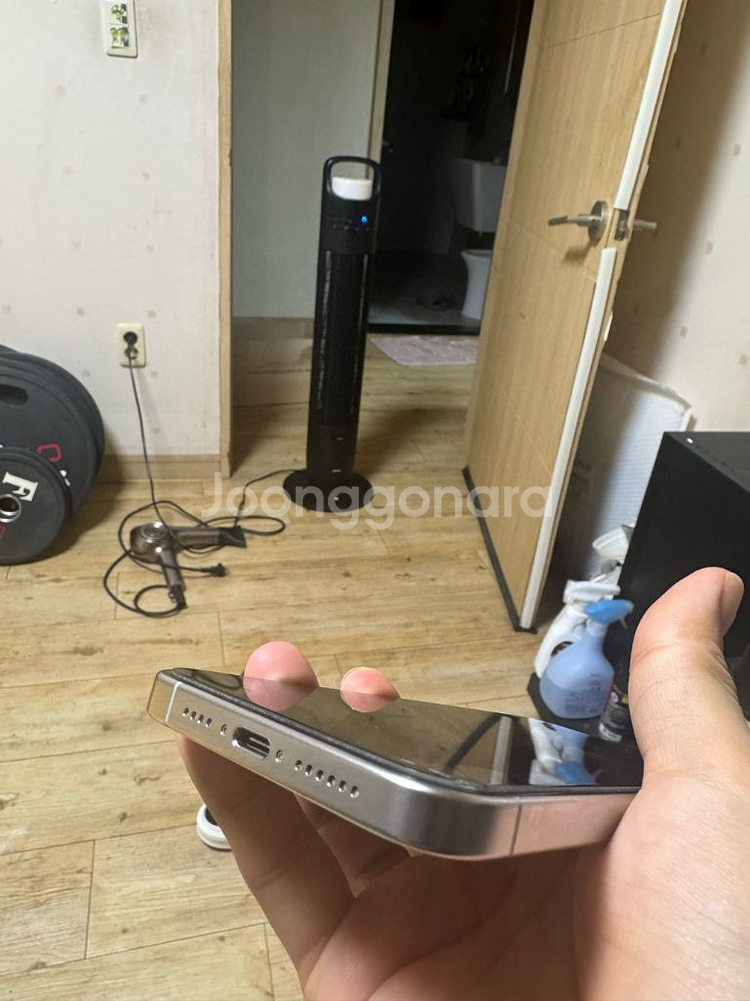 아이폰15프로맥스 512gb 화이트 애케플 10월17일--4