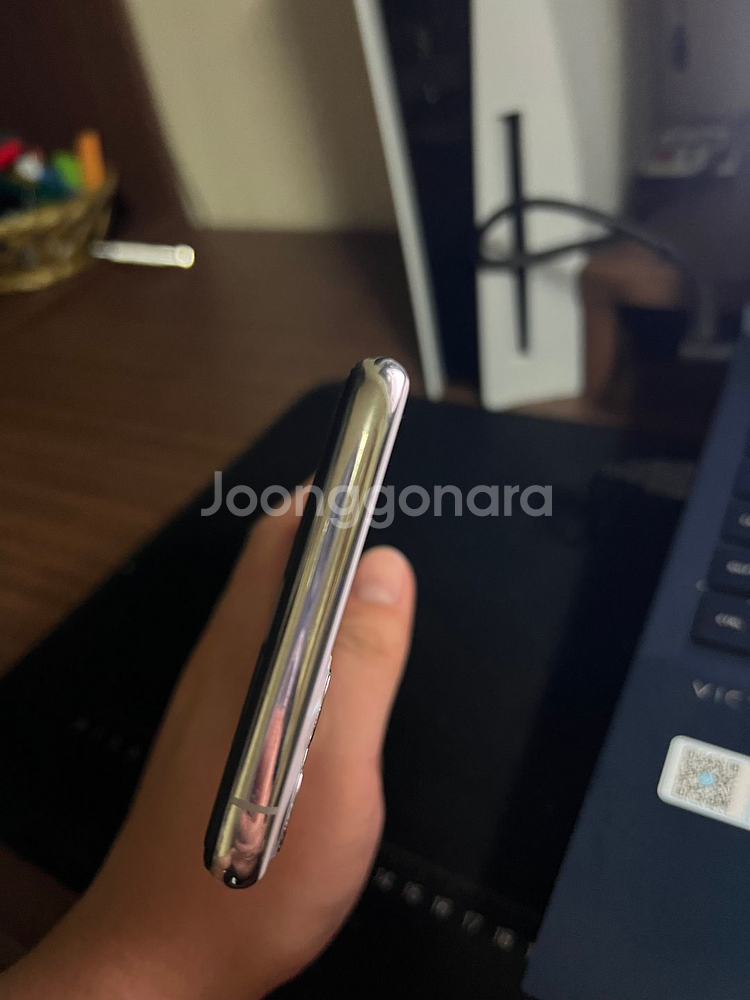 아이폰11 프로맥스 512GB 화이트 팝니다 S급--2