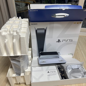 PS5 초회 디스크 버전 판매합니다
