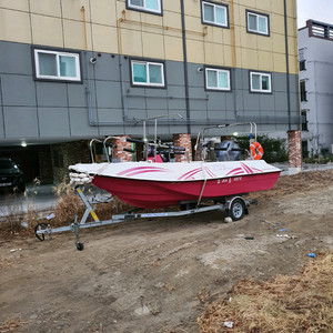 레저보트 낚시보트