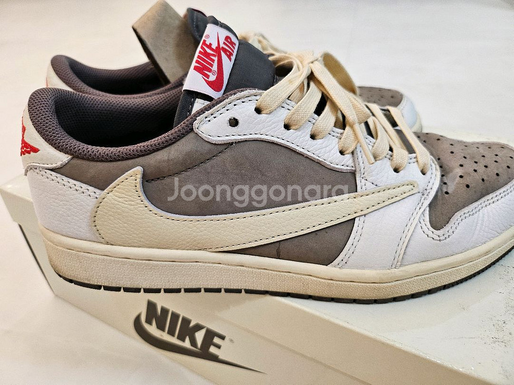 조던1 트래비스스캇 리버스모카 270--4