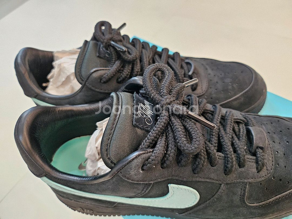 나이키 티파니앤코 에어포스1로우 270--1