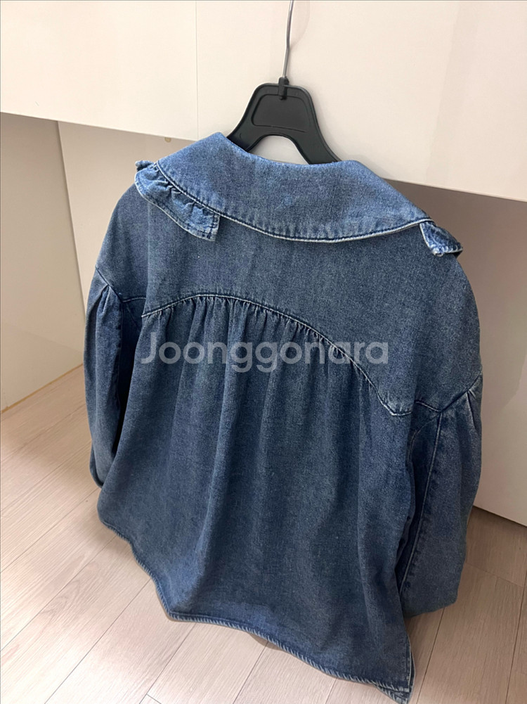 21 럭키슈에뜨 프릴카라 퍼프 데님 셔츠 자켓 블라우스--1