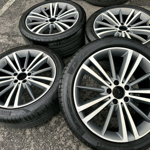 벤츠 CLS W257 19인치 정품 휠타이어 세트 팔아