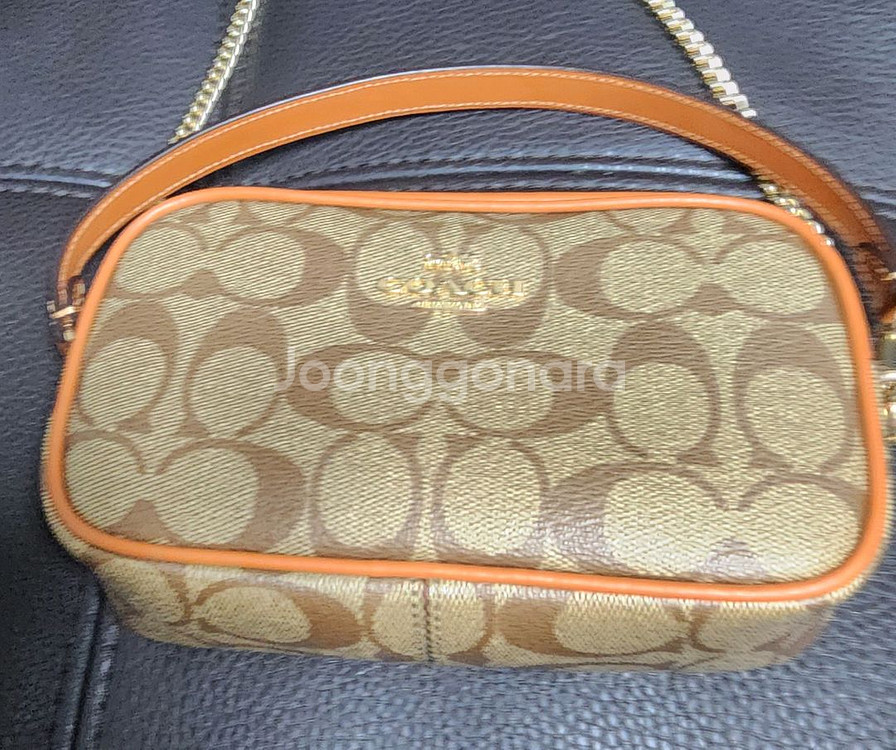 코치 시그니처 체인 미니 크로스백-정품--3