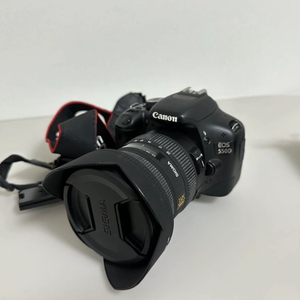 캐논 EOS 550D 카메라와 시그마 10-20mm 렌