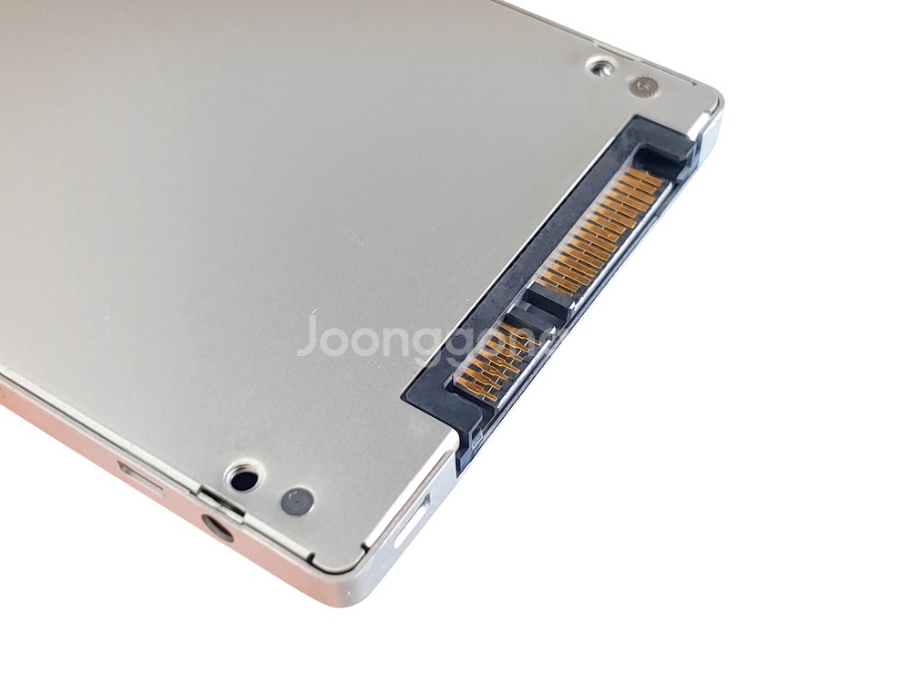 마이크론 1300 SATA 2.5인치 1TB SSD--4