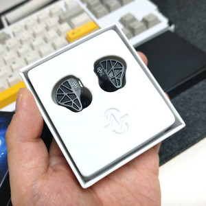 Keephifi CCZ MC04 1DD+1BA 이어폰