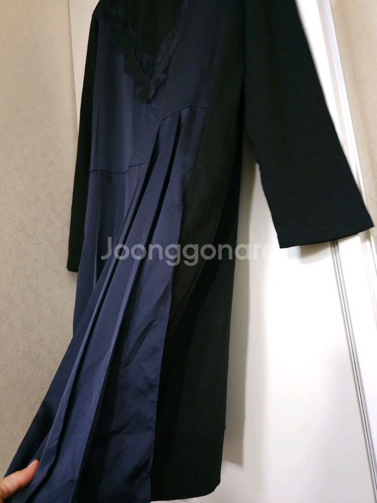 럭키슈에뜨 레이스장식 롱원피스--3