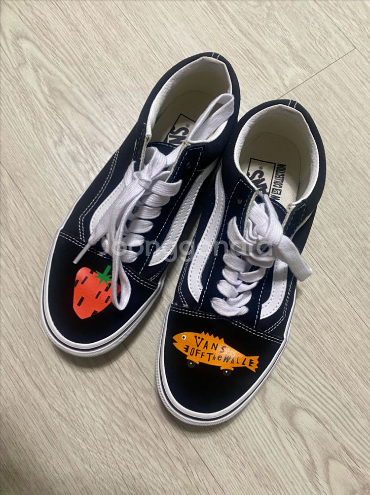 반스운동화 240--0