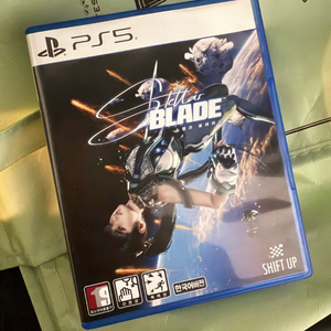 PS5 타이틀 두 개 팔아요~