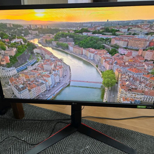 LG 27인치 240Hz 피벗 게이밍 모니터