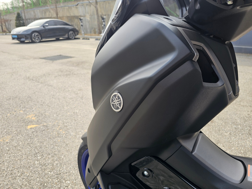 2025 야마하 NMAX125 배달 오토바이 이미지