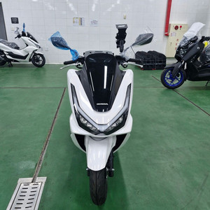 신형 혼다 PCX125 배달 오토바이