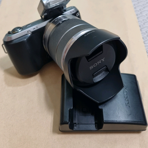 소니 알파 미러리스 카메라 NEX-C3와 18-55렌즈