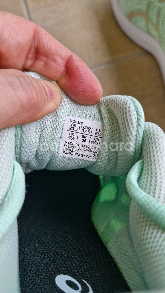 아식스 젤컨텐드8 235--4