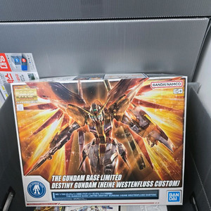 건담베이스한정 MG 데스티니 건담 하이네 판매합니다